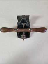 Load image into Gallery viewer, Vintage No 12 Scraper Plane 2480
