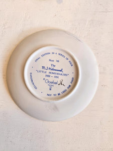 Hummel Goebel Little Homemakers Small Plate 748 / 909