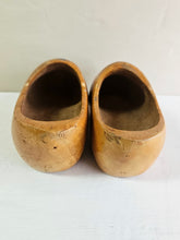 Load image into Gallery viewer, Wooden Dutch Clogs Shoes Hand Painted 42302
