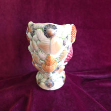 Load image into Gallery viewer, Sylvac Marina Seashell Mantle Vase #42501

