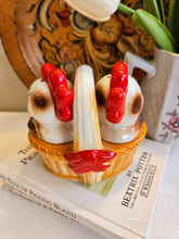 Load image into Gallery viewer, Chickens in a Basket Salt and Pepper Shakers 41407
