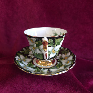 Royal Albert Flora Series “Trillium” Cup and Saucer 025