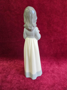 Nao Someone to Love Figurine 42307