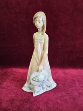 Load image into Gallery viewer, Lladro Sara Girl Holding Hat #56 42506
