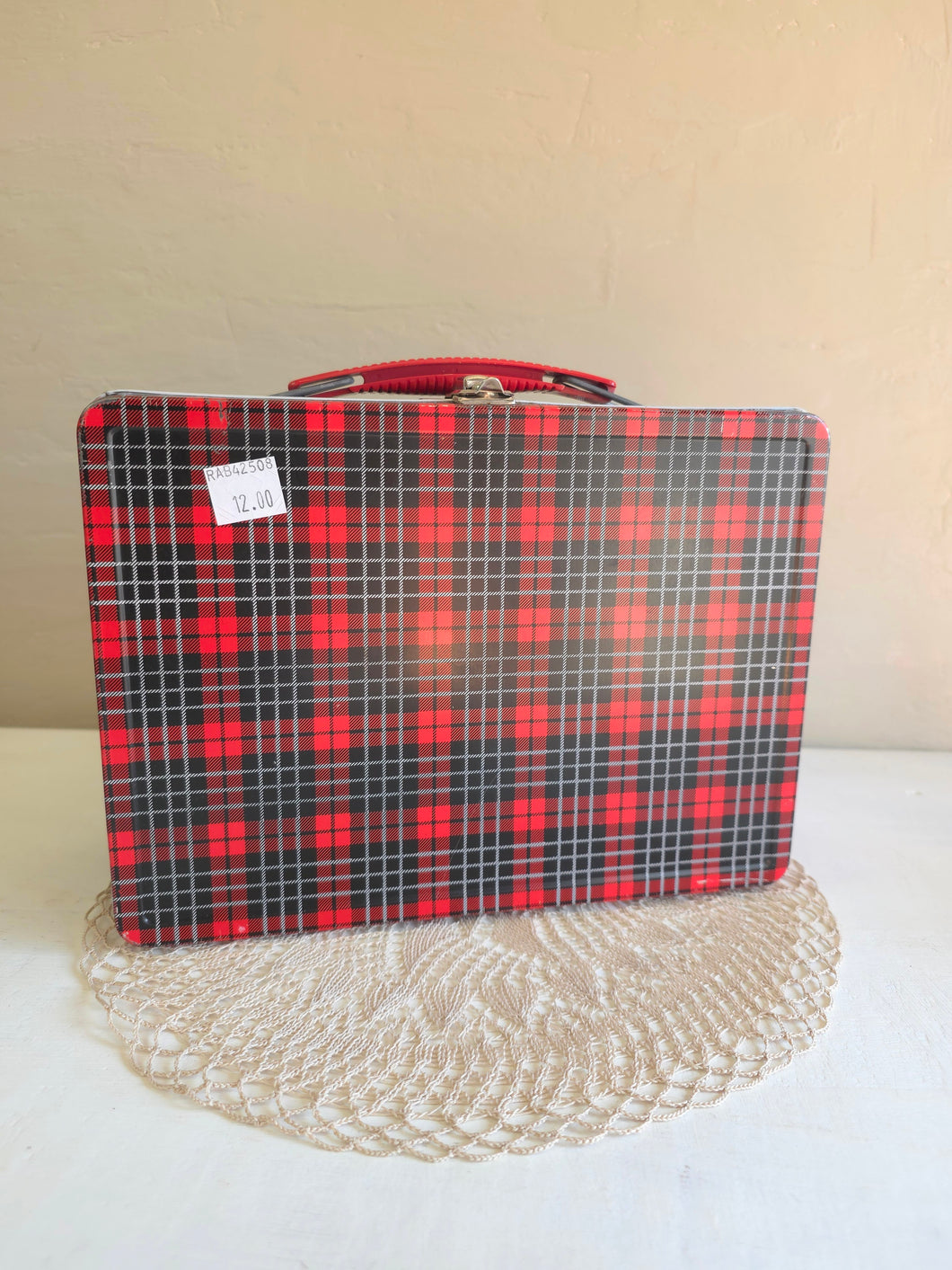 Cheny Red and Black Plaid Tin Lunch Box 42508