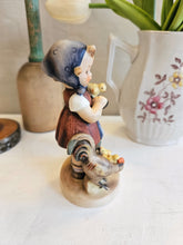 Load image into Gallery viewer, Hummel Goebel Feeding Time Figurine #199/0 #42503
