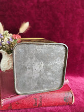 Load image into Gallery viewer, Brooke Bond Co Ltd Harem Scene Tin 42501
