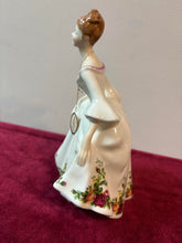 Load image into Gallery viewer, Royal Doulton Country Rose HN 3221. Made in England 42502
