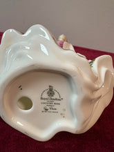 Load image into Gallery viewer, Royal Doulton Country Rose HN 3221. Made in England 42502
