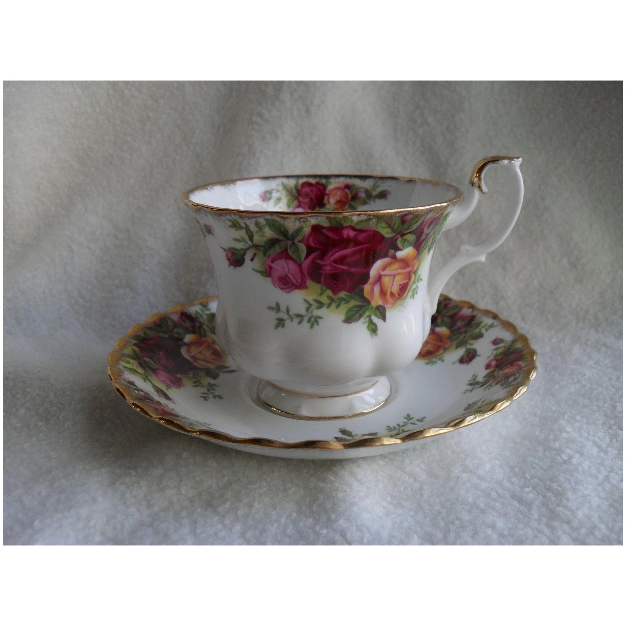 Royal Albert Old Country Roses Cup & Saucer | Corby's Antiques